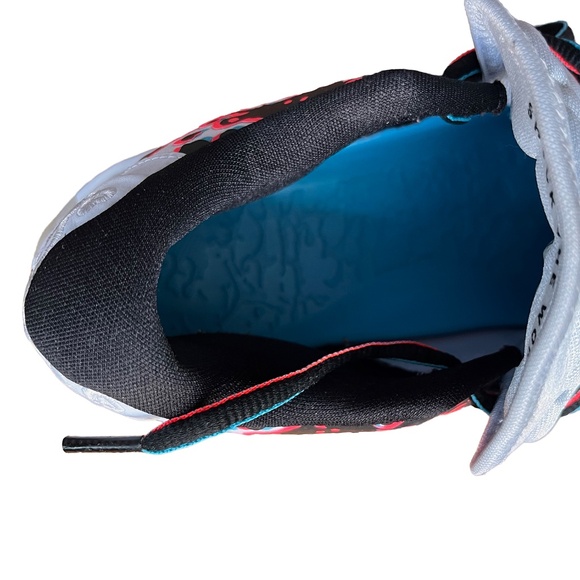 Air Jordan Basketball Shoes – Men’s 9.5 main image 10